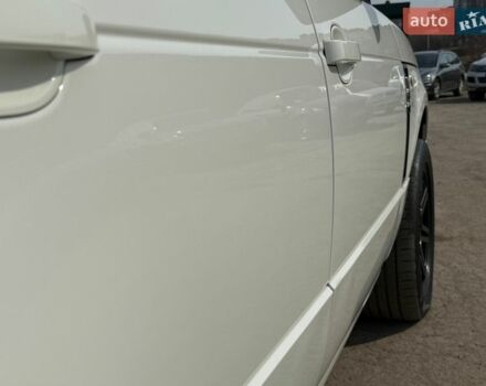 Білий Ленд Ровер Рендж Ровер, об'ємом двигуна 3.6 л та пробігом 380 тис. км за 10990 $, фото 18 на Automoto.ua