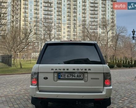 Білий Ленд Ровер Рендж Ровер, об'ємом двигуна 4.2 л та пробігом 250 тис. км за 8000 $, фото 5 на Automoto.ua