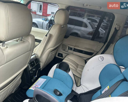 Білий Ленд Ровер Рендж Ровер, об'ємом двигуна 3.6 л та пробігом 382 тис. км за 8500 $, фото 13 на Automoto.ua