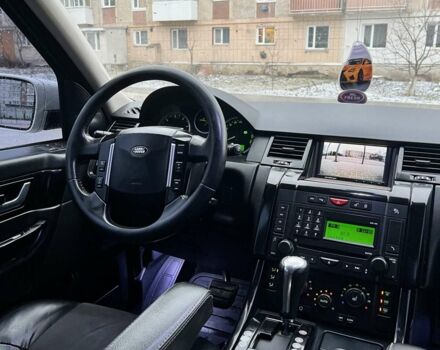 Білий Ленд Ровер Рендж Ровер, об'ємом двигуна 2.7 л та пробігом 194 тис. км за 11500 $, фото 35 на Automoto.ua