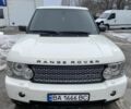 Белый Ленд Ровер Рендж Ровер, объемом двигателя 4.2 л и пробегом 261 тыс. км за 13000 $, фото 1 на Automoto.ua