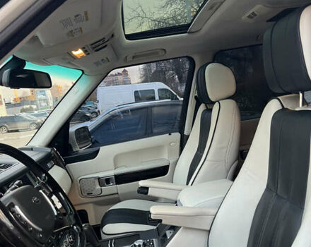 Белый Ленд Ровер Рендж Ровер, объемом двигателя 4.2 л и пробегом 182 тыс. км за 11300 $, фото 30 на Automoto.ua