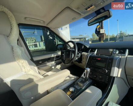 Белый Ленд Ровер Рендж Ровер, объемом двигателя 3.63 л и пробегом 296 тыс. км за 12500 $, фото 25 на Automoto.ua