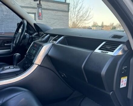 Білий Ленд Ровер Рендж Ровер, об'ємом двигуна 2.7 л та пробігом 264 тис. км за 10900 $, фото 27 на Automoto.ua