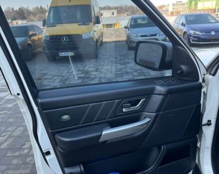 Білий Ленд Ровер Рендж Ровер, об'ємом двигуна 2.7 л та пробігом 264 тис. км за 10900 $, фото 18 на Automoto.ua