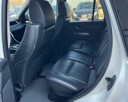 Білий Ленд Ровер Рендж Ровер, об'ємом двигуна 2.7 л та пробігом 264 тис. км за 10900 $, фото 13 на Automoto.ua