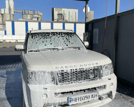 Белый Ленд Ровер Рендж Ровер, объемом двигателя 3.63 л и пробегом 296 тыс. км за 12500 $, фото 1 на Automoto.ua