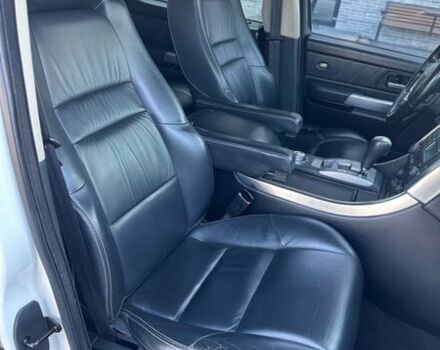 Білий Ленд Ровер Рендж Ровер, об'ємом двигуна 2.7 л та пробігом 264 тис. км за 10900 $, фото 15 на Automoto.ua