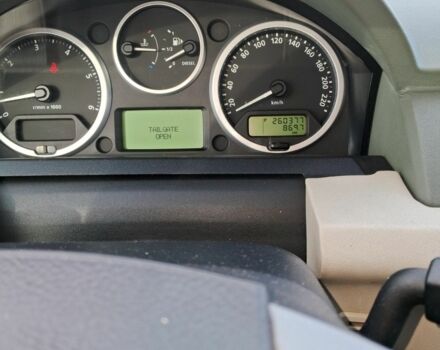 Белый Ленд Ровер Рендж Ровер, объемом двигателя 0 л и пробегом 260 тыс. км за 7338 $, фото 5 на Automoto.ua