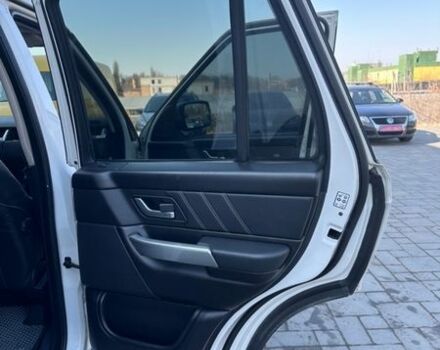 Білий Ленд Ровер Рендж Ровер, об'ємом двигуна 2.7 л та пробігом 264 тис. км за 10900 $, фото 16 на Automoto.ua