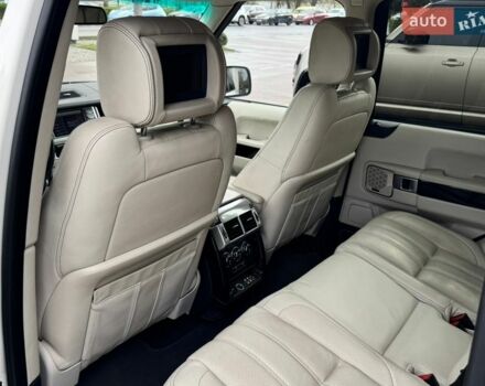 Белый Ленд Ровер Рендж Ровер, объемом двигателя 5 л и пробегом 183 тыс. км за 16500 $, фото 19 на Automoto.ua