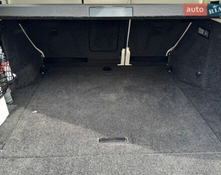 Белый Ленд Ровер Рендж Ровер, объемом двигателя 5 л и пробегом 183 тыс. км за 16500 $, фото 33 на Automoto.ua