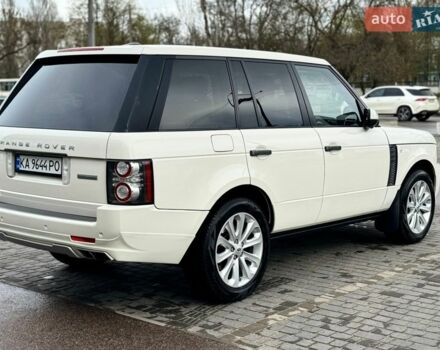 Белый Ленд Ровер Рендж Ровер, объемом двигателя 5 л и пробегом 183 тыс. км за 16500 $, фото 6 на Automoto.ua