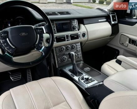 Белый Ленд Ровер Рендж Ровер, объемом двигателя 5 л и пробегом 183 тыс. км за 16500 $, фото 25 на Automoto.ua