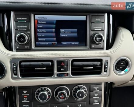 Белый Ленд Ровер Рендж Ровер, объемом двигателя 5 л и пробегом 183 тыс. км за 16500 $, фото 15 на Automoto.ua