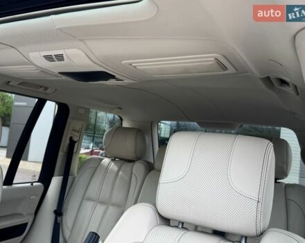 Белый Ленд Ровер Рендж Ровер, объемом двигателя 5 л и пробегом 183 тыс. км за 16500 $, фото 31 на Automoto.ua