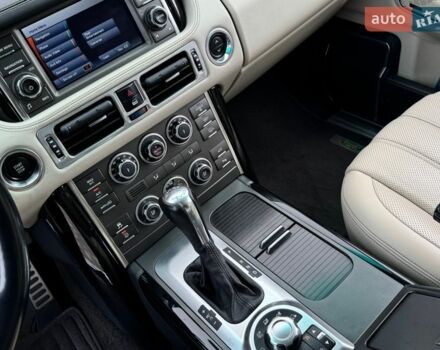 Белый Ленд Ровер Рендж Ровер, объемом двигателя 5 л и пробегом 183 тыс. км за 16500 $, фото 13 на Automoto.ua