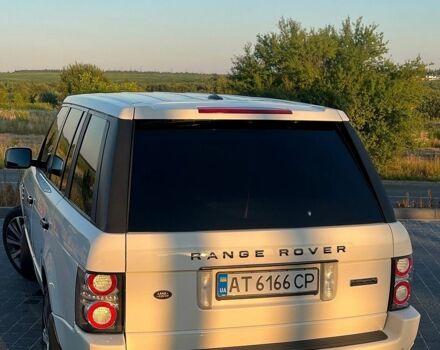 Білий Ленд Ровер Рендж Ровер, об'ємом двигуна 5 л та пробігом 257 тис. км за 15500 $, фото 14 на Automoto.ua