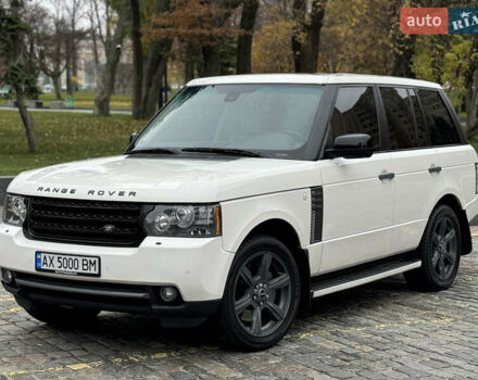 Белый Ленд Ровер Рендж Ровер, объемом двигателя 5 л и пробегом 275 тыс. км за 12500 $, фото 2 на Automoto.ua