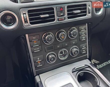 Белый Ленд Ровер Рендж Ровер, объемом двигателя 4.37 л и пробегом 328 тыс. км за 21900 $, фото 19 на Automoto.ua