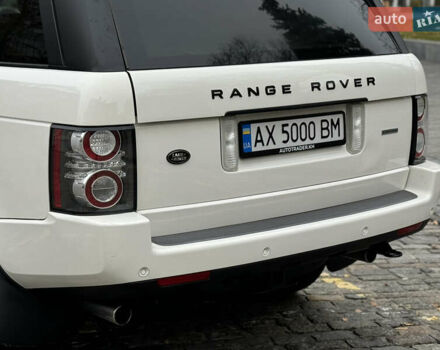 Белый Ленд Ровер Рендж Ровер, объемом двигателя 5 л и пробегом 270 тыс. км за 11999 $, фото 31 на Automoto.ua