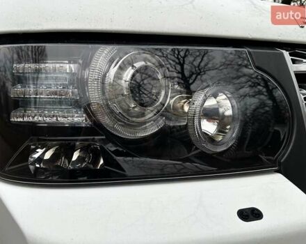 Білий Ленд Ровер Рендж Ровер, об'ємом двигуна 5 л та пробігом 100 тис. км за 23800 $, фото 20 на Automoto.ua