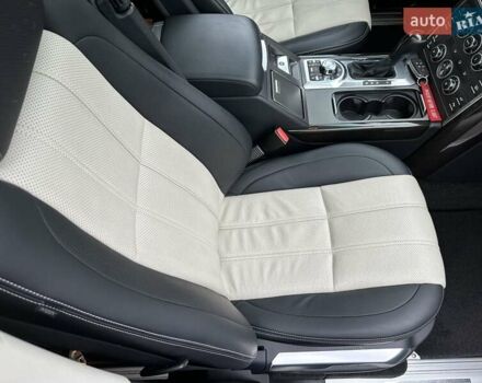 Білий Ленд Ровер Рендж Ровер, об'ємом двигуна 5 л та пробігом 100 тис. км за 23800 $, фото 54 на Automoto.ua