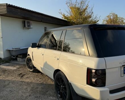 Ленд Ровер Рендж Ровер 2010 в Харькове на Automoto.ua Белый Ленд Ровер Рендж Ровер, объемом двигателя 5 л и пробегом 250 тыс. км за 7300 $, фото 3 на Automoto.ua