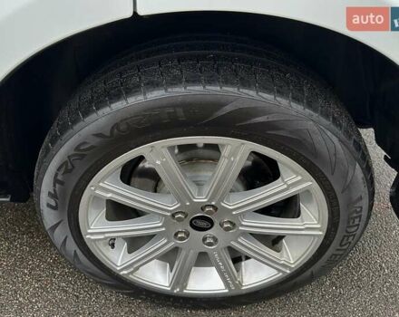 Белый Ленд Ровер Рендж Ровер, объемом двигателя 5 л и пробегом 100 тыс. км за 23500 $, фото 20 на Automoto.ua