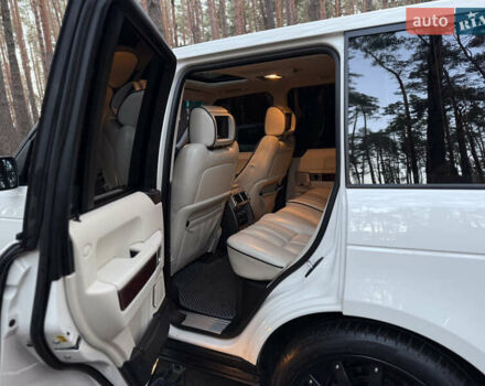 Белый Ленд Ровер Рендж Ровер, объемом двигателя 5 л и пробегом 177 тыс. км за 17000 $, фото 38 на Automoto.ua