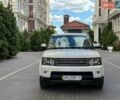 Білий Ленд Ровер Рендж Ровер, об'ємом двигуна 5 л та пробігом 164 тис. км за 11500 $, фото 8 на Automoto.ua