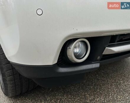 Білий Ленд Ровер Рендж Ровер, об'ємом двигуна 5 л та пробігом 100 тис. км за 25999 $, фото 19 на Automoto.ua