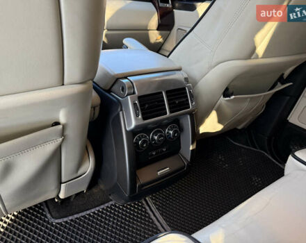 Білий Ленд Ровер Рендж Ровер, об'ємом двигуна 5 л та пробігом 179 тис. км за 16499 $, фото 34 на Automoto.ua