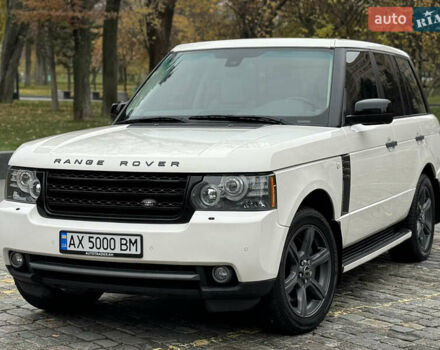 Белый Ленд Ровер Рендж Ровер, объемом двигателя 5 л и пробегом 275 тыс. км за 12500 $, фото 1 на Automoto.ua