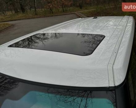 Белый Ленд Ровер Рендж Ровер, объемом двигателя 5 л и пробегом 100 тыс. км за 23500 $, фото 17 на Automoto.ua