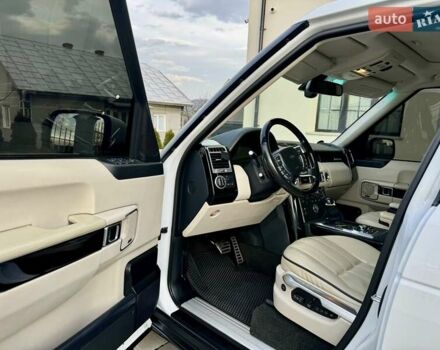 Білий Ленд Ровер Рендж Ровер, об'ємом двигуна 3.63 л та пробігом 226 тис. км за 17800 $, фото 38 на Automoto.ua