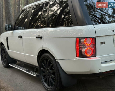 Белый Ленд Ровер Рендж Ровер, объемом двигателя 5 л и пробегом 177 тыс. км за 17000 $, фото 14 на Automoto.ua