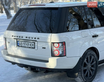Білий Ленд Ровер Рендж Ровер, об'ємом двигуна 5 л та пробігом 179 тис. км за 16499 $, фото 6 на Automoto.ua