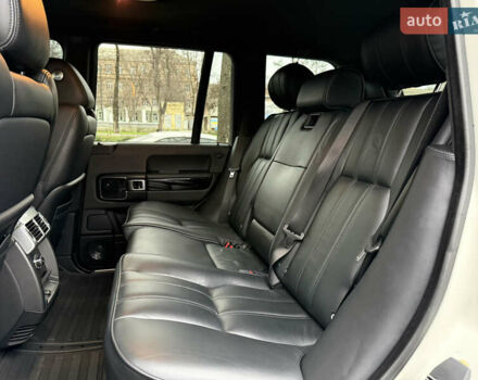 Білий Ленд Ровер Рендж Ровер, об'ємом двигуна 3.63 л та пробігом 271 тис. км за 14499 $, фото 45 на Automoto.ua