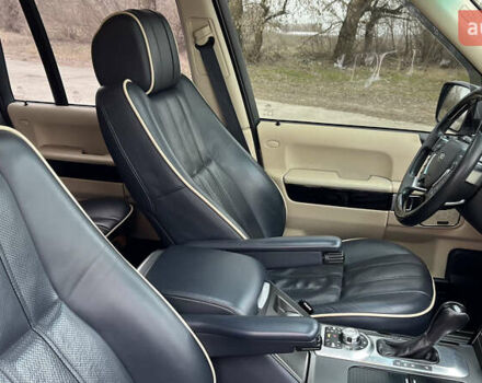 Белый Ленд Ровер Рендж Ровер, объемом двигателя 5 л и пробегом 120 тыс. км за 15000 $, фото 4 на Automoto.ua