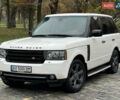 Белый Ленд Ровер Рендж Ровер, объемом двигателя 5 л и пробегом 275 тыс. км за 12500 $, фото 1 на Automoto.ua