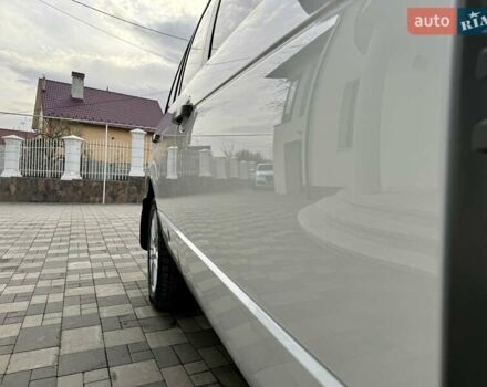 Білий Ленд Ровер Рендж Ровер, об'ємом двигуна 3.63 л та пробігом 226 тис. км за 17800 $, фото 17 на Automoto.ua