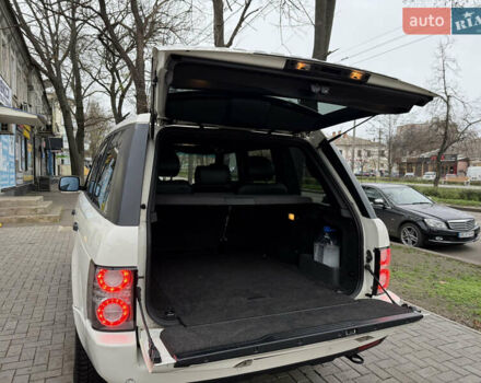 Білий Ленд Ровер Рендж Ровер, об'ємом двигуна 3.63 л та пробігом 271 тис. км за 14499 $, фото 47 на Automoto.ua