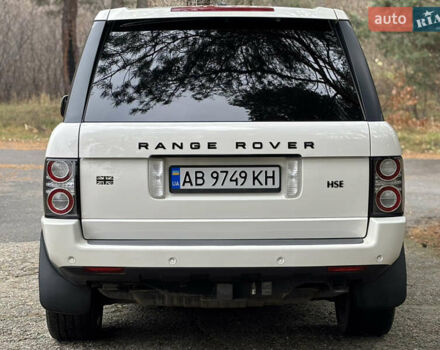 Белый Ленд Ровер Рендж Ровер, объемом двигателя 5 л и пробегом 177 тыс. км за 15900 $, фото 4 на Automoto.ua