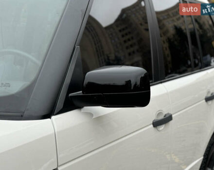 Белый Ленд Ровер Рендж Ровер, объемом двигателя 5 л и пробегом 270 тыс. км за 11999 $, фото 37 на Automoto.ua
