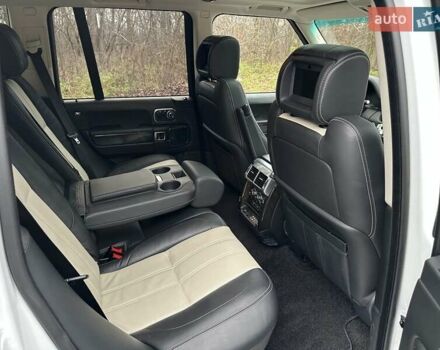 Белый Ленд Ровер Рендж Ровер, объемом двигателя 5 л и пробегом 100 тыс. км за 23500 $, фото 41 на Automoto.ua