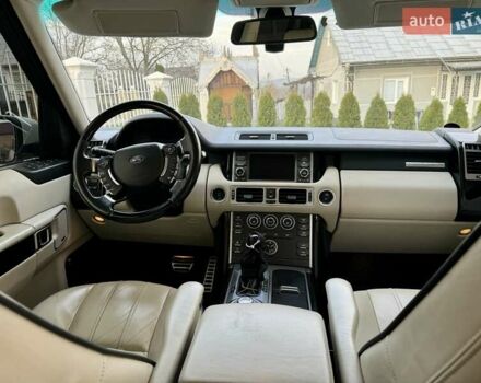 Білий Ленд Ровер Рендж Ровер, об'ємом двигуна 3.63 л та пробігом 226 тис. км за 17800 $, фото 68 на Automoto.ua
