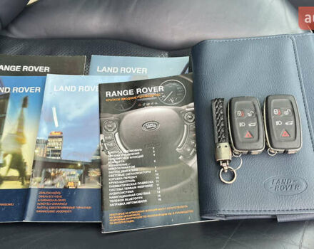 Белый Ленд Ровер Рендж Ровер, объемом двигателя 5 л и пробегом 120 тыс. км за 15000 $, фото 11 на Automoto.ua