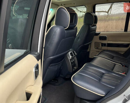 Белый Ленд Ровер Рендж Ровер, объемом двигателя 5 л и пробегом 120 тыс. км за 15000 $, фото 1 на Automoto.ua