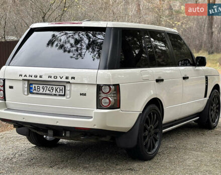 Белый Ленд Ровер Рендж Ровер, объемом двигателя 5 л и пробегом 177 тыс. км за 15900 $, фото 5 на Automoto.ua